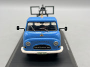 Modellautos 1:43 Schuco Hanomag Kurier mit Vitrine