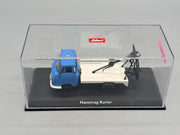 Modellautos 1:43 Schuco Hanomag Kurier mit Vitrine