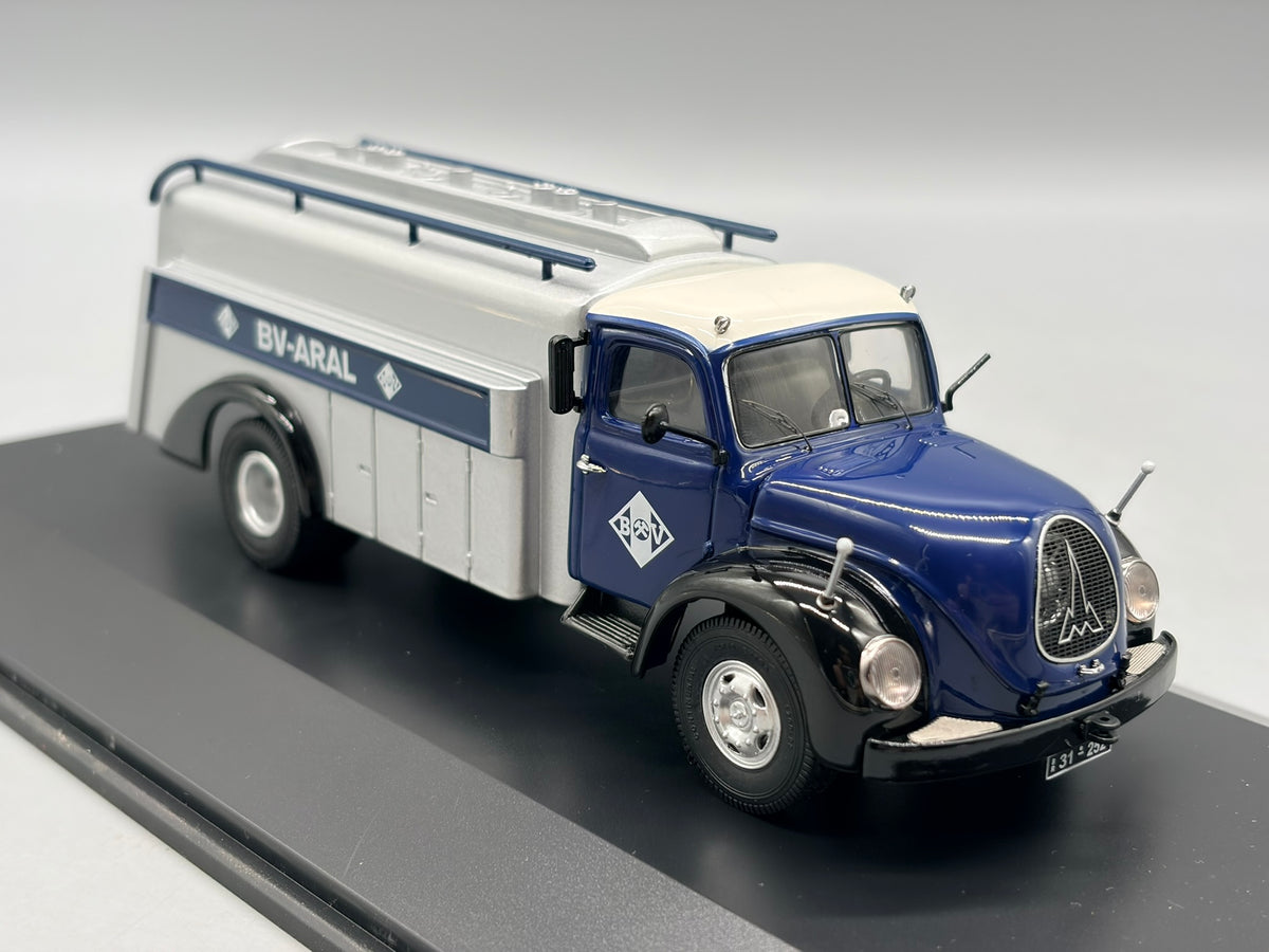 Modellautos 1:43 Schuco Magirus S6500 Tanker BV-Aral mit Vitrine