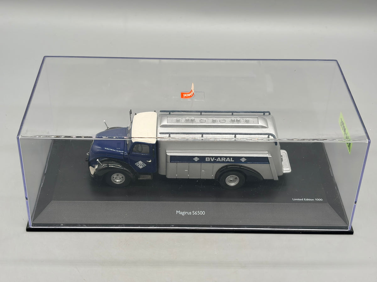 Modellautos 1:43 Schuco Magirus S6500 Tanker BV-Aral mit Vitrine