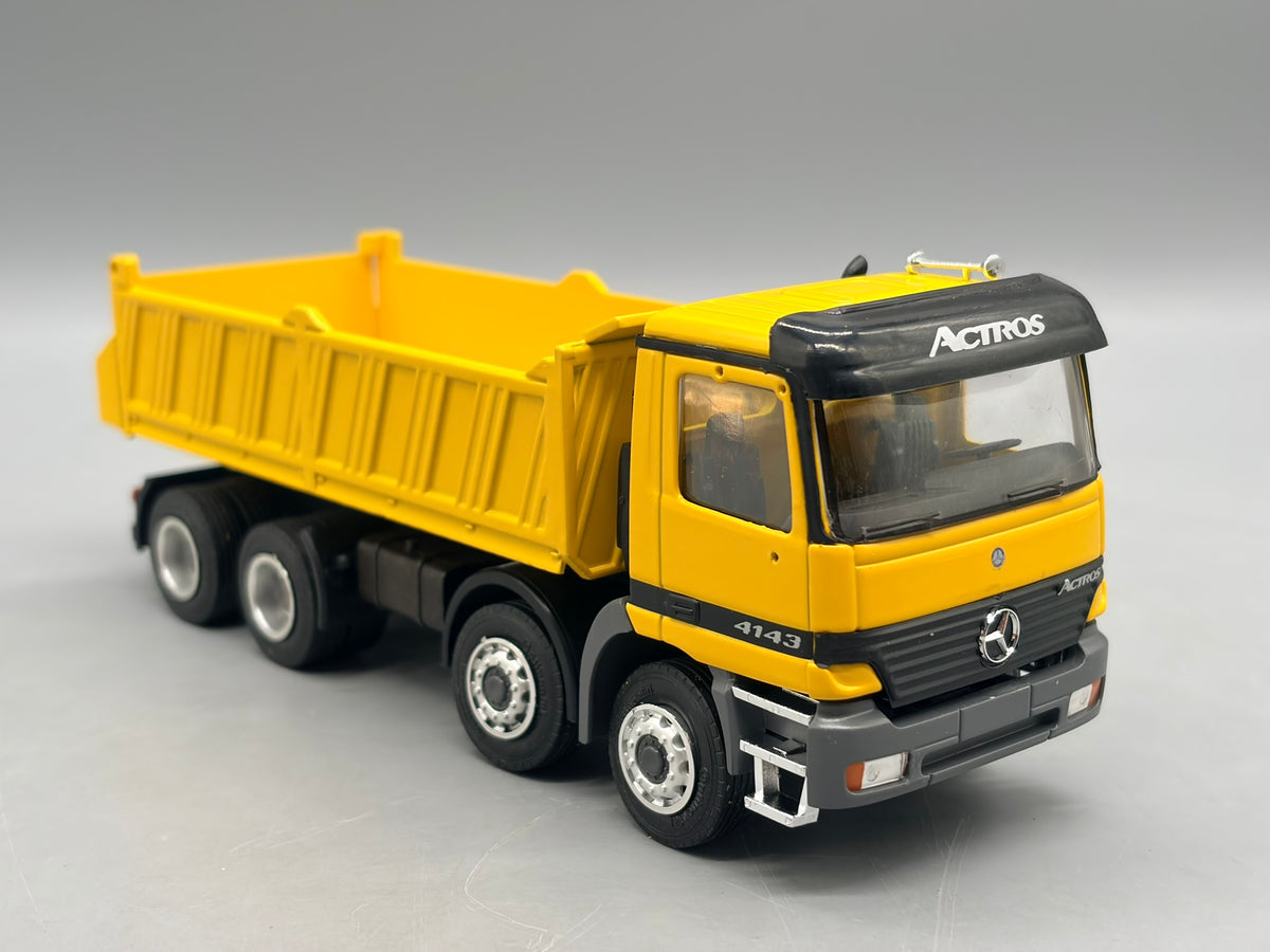 LKW Modell 1:43 NZG mercedes-Benz Actros 4143 Kipper mit OVP