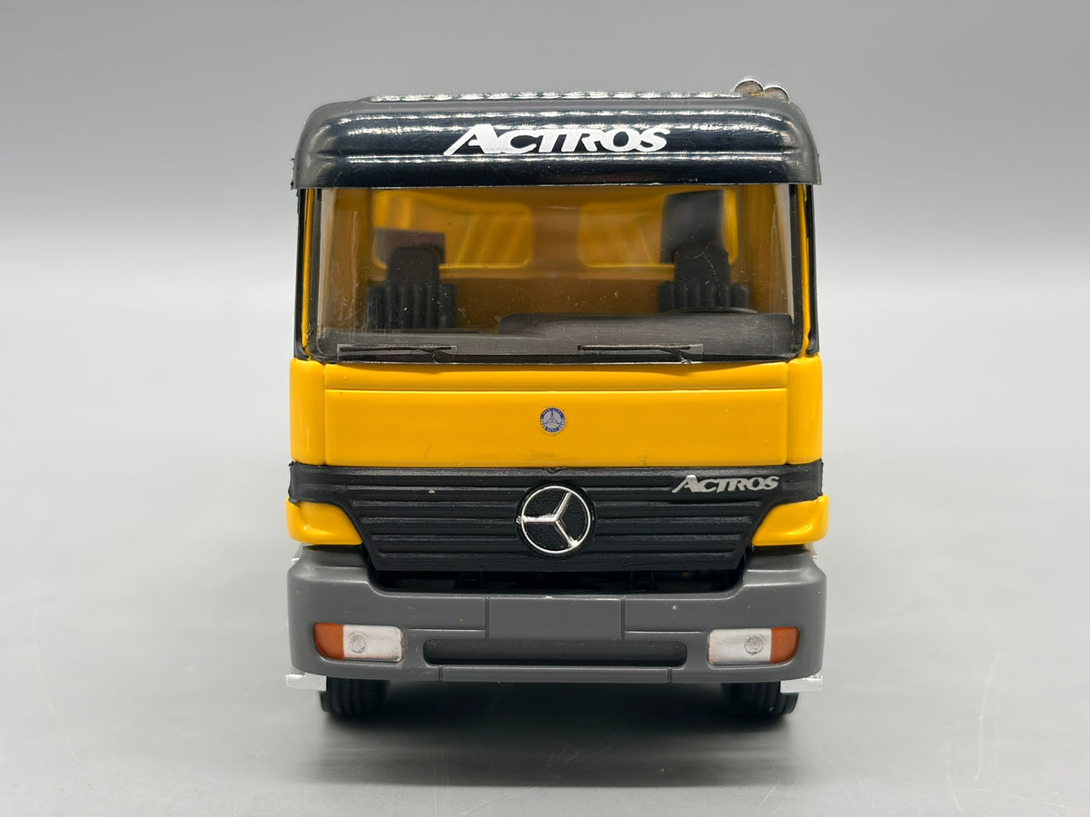 LKW Modell 1:43 NZG mercedes-Benz Actros 4143 Kipper mit OVP