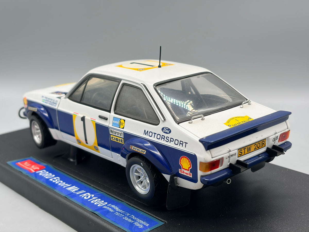Modellautos 1:18 SunStar Ford Escort Mk. II RS1800 Waldegard/Thorszelius mit OVP