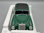 Modellautos 1:18 Norev Mercedes-Benz 300 W186 / Adenauer mit OVP