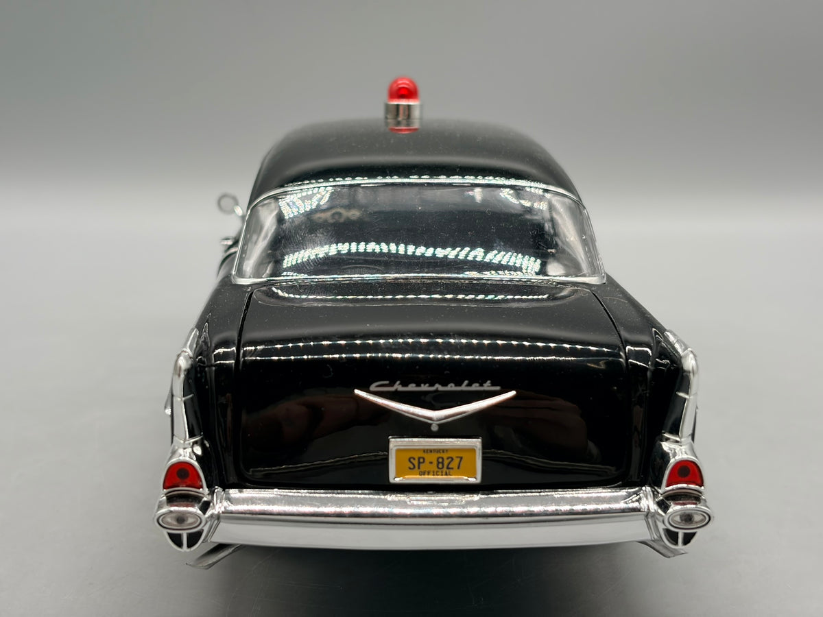 Modellautos 1:18 Highway61 Chevrolet 150 Sedan Kentucky State Police mit OVP