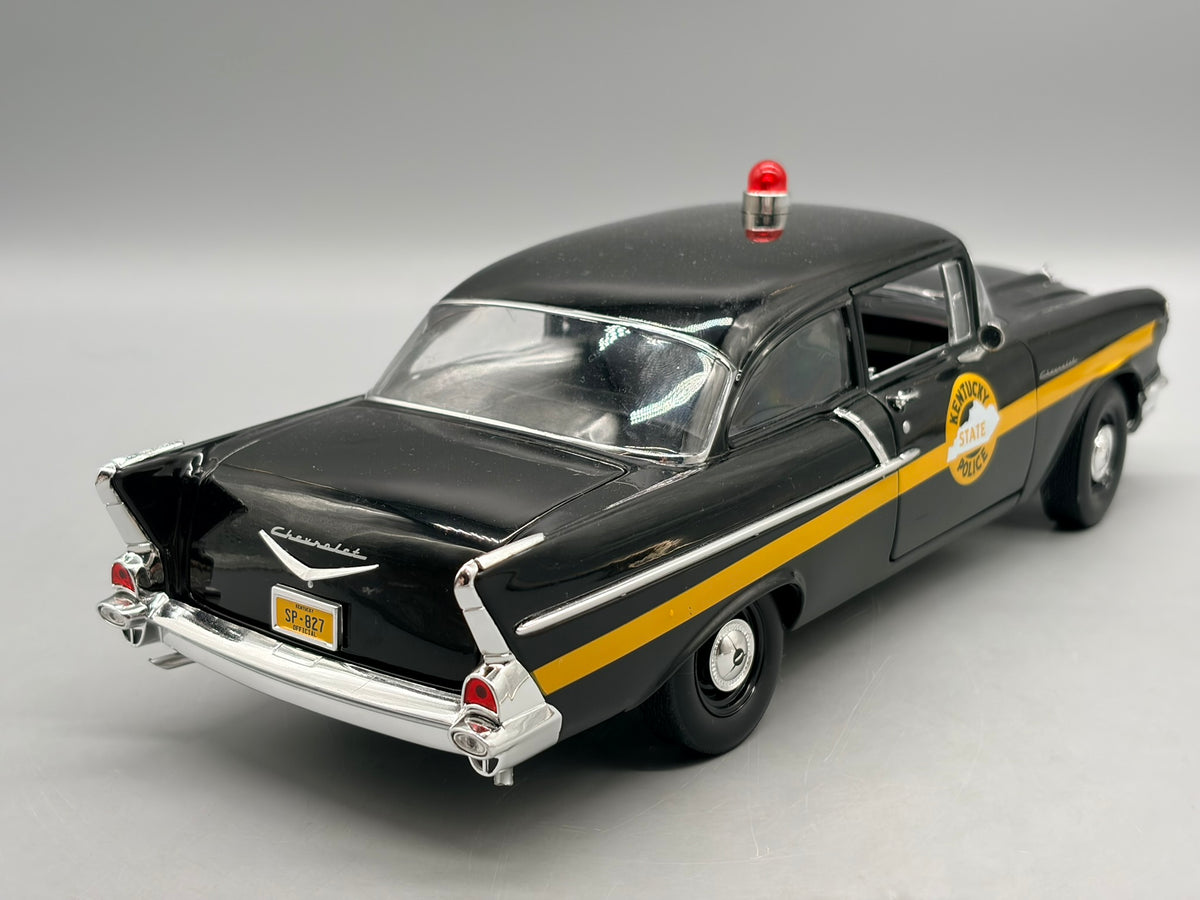 Modellautos 1:18 Highway61 Chevrolet 150 Sedan Kentucky State Police mit OVP