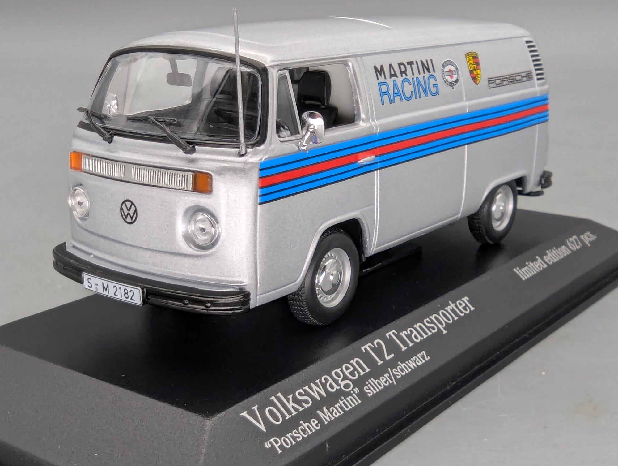 Coches a escala 1:43 Minichamps Volkswagen VW T2 Transporter Porsche Martini Plata con embalaje original