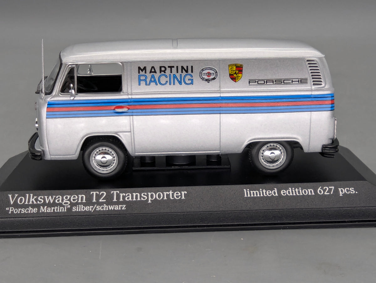 Coches a escala 1:43 Minichamps Volkswagen VW T2 Transporter Porsche Martini Plata con embalaje original