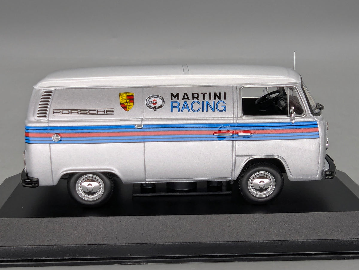 Coches a escala 1:43 Minichamps Volkswagen VW T2 Transporter Porsche Martini Plata con embalaje original