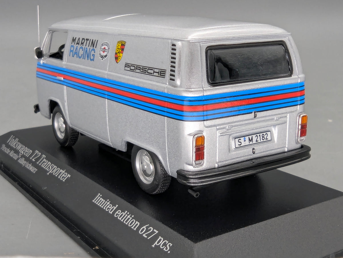 Coches a escala 1:43 Minichamps Volkswagen VW T2 Transporter Porsche Martini Plata con embalaje original