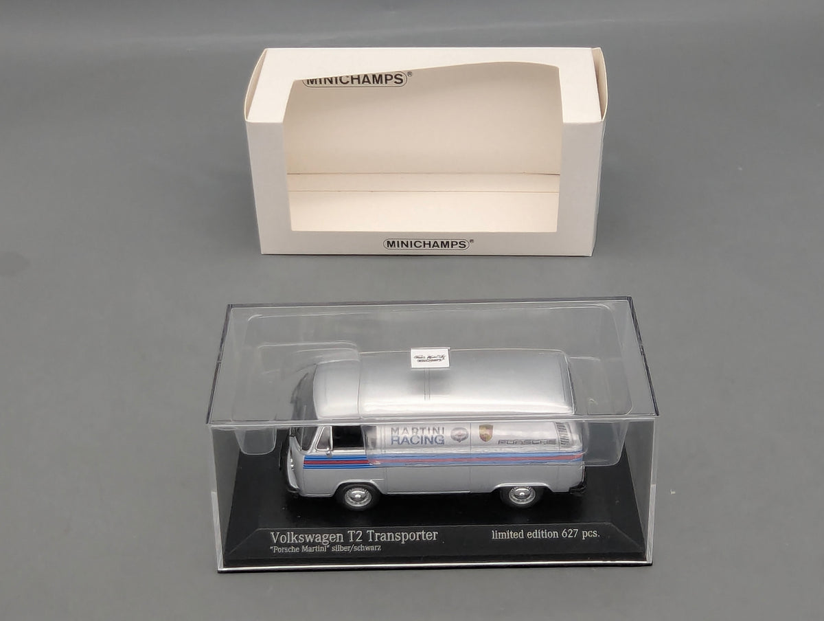 Coches a escala 1:43 Minichamps Volkswagen VW T2 Transporter Porsche Martini Plata con embalaje original