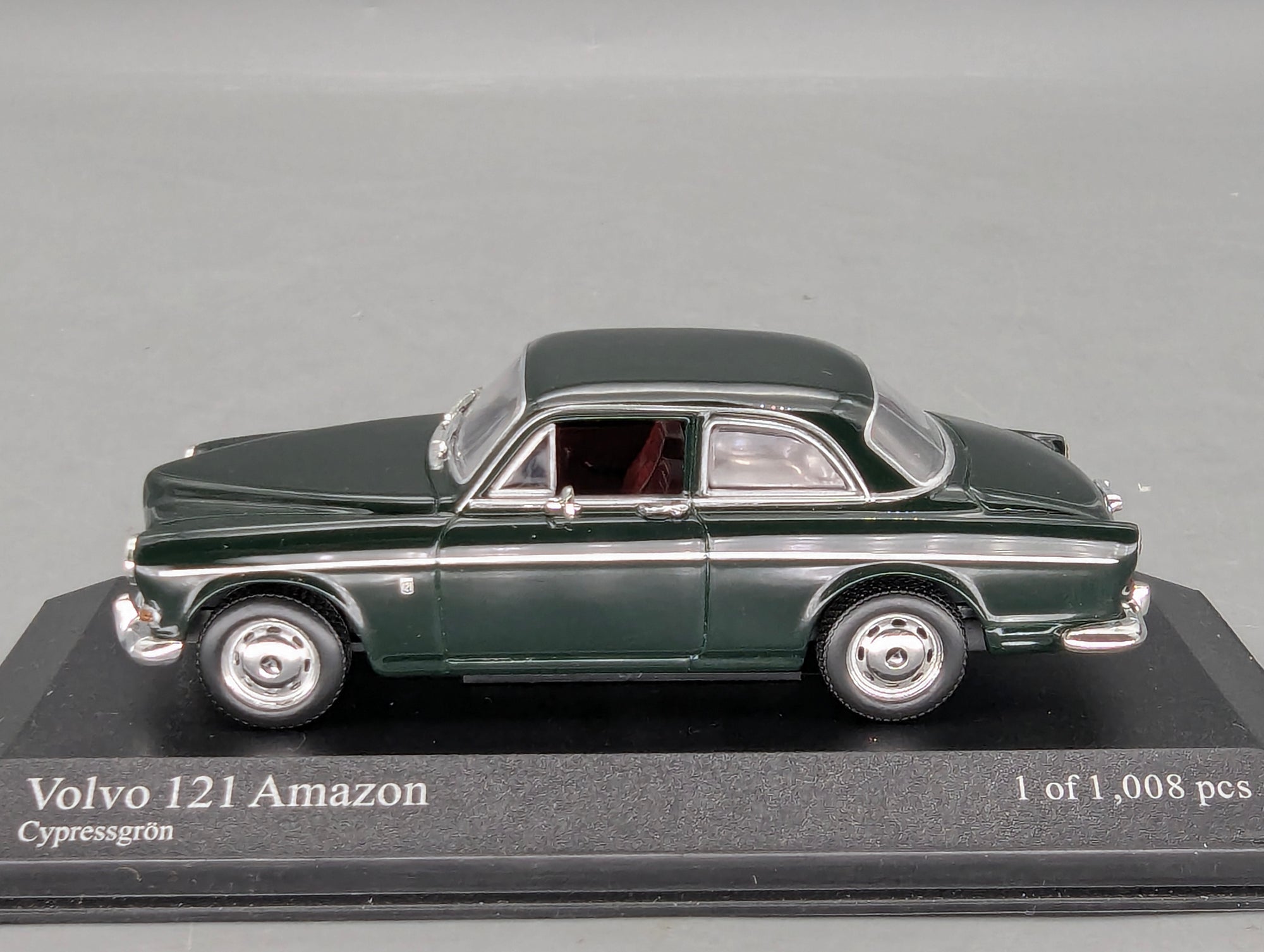 Modelos de coches 1:43 Minichamps Volvo 121 Amazon Sedán 1966 Verde oscuro con embalaje original