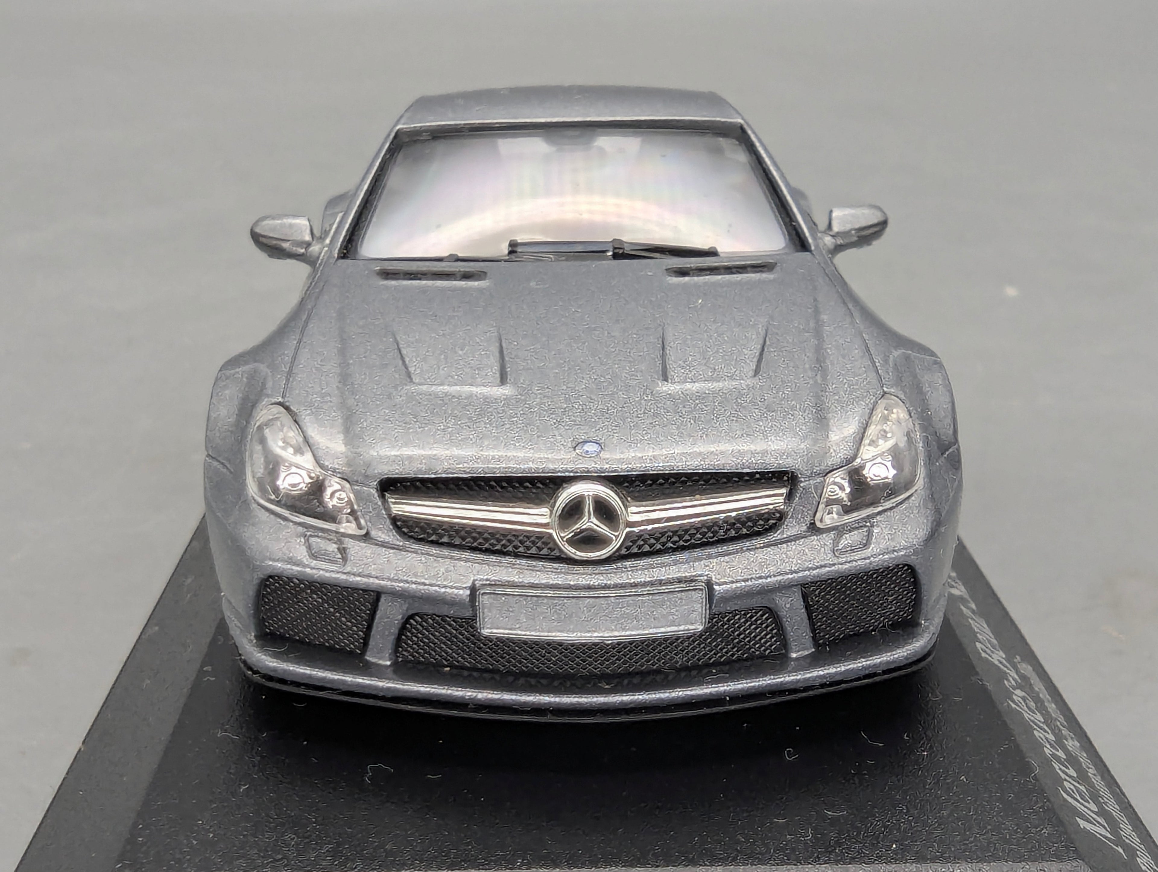 Modellautos 1:43 Minichamps Mercedes Benz SL65 AMG Black Series Silber mit OVP