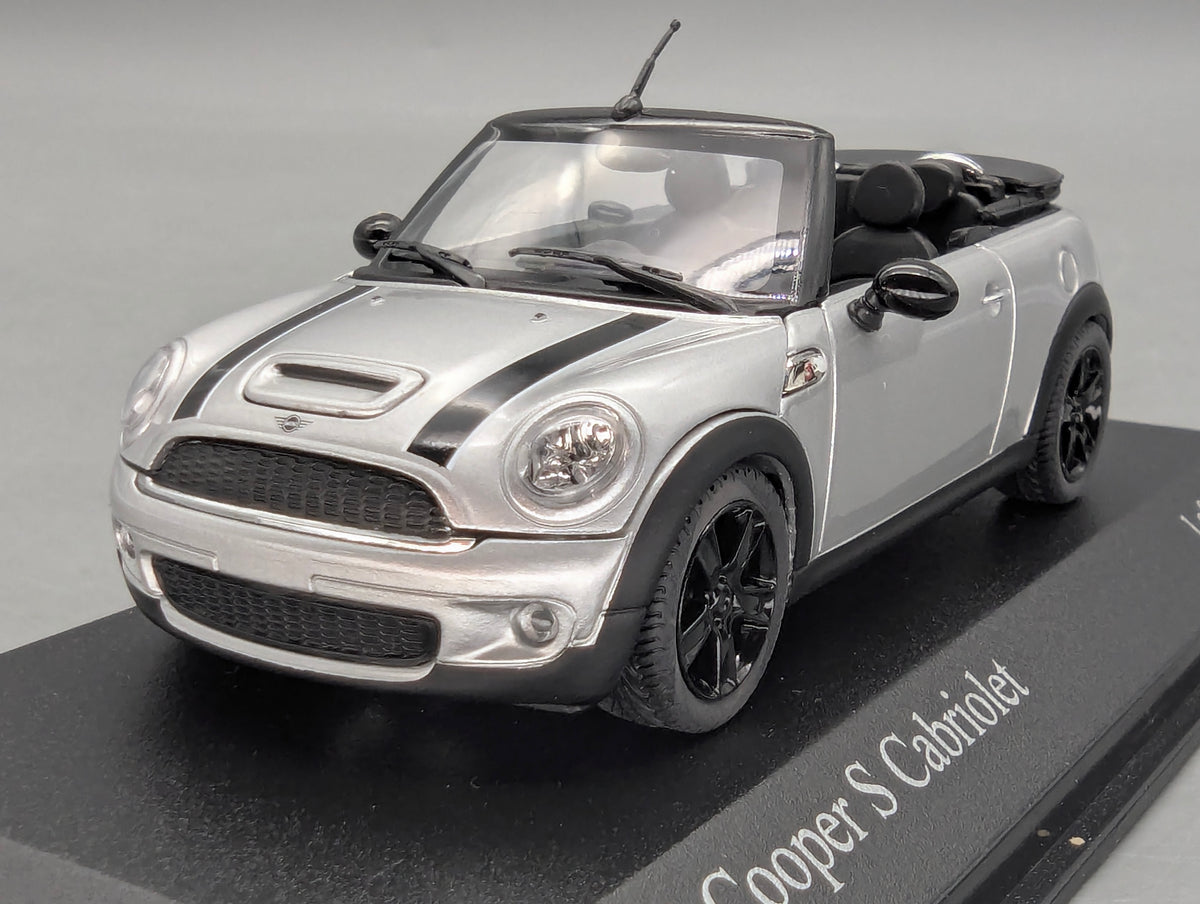 Modellautos 1:43 Minichamps Mini Cooper S Cabriolet 2009 Silber mit OVP