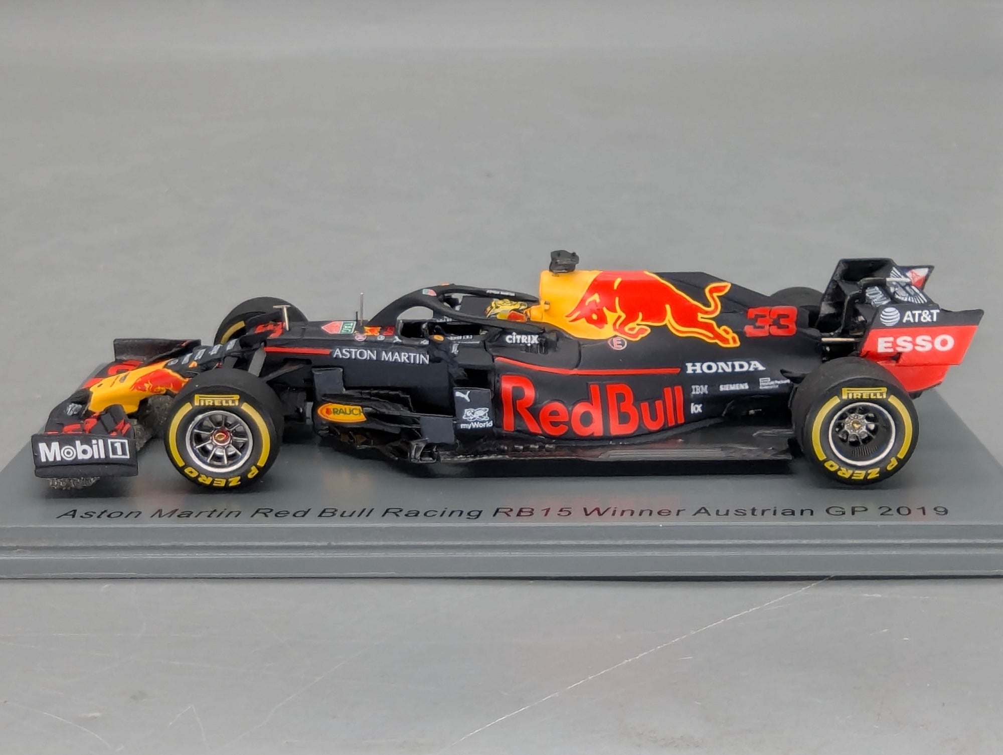 Coches a escala 1:43 Spark S6088 Aston Martin RB 15 GANADOR GP Austria 2019 #33 Verstappen embalaje original