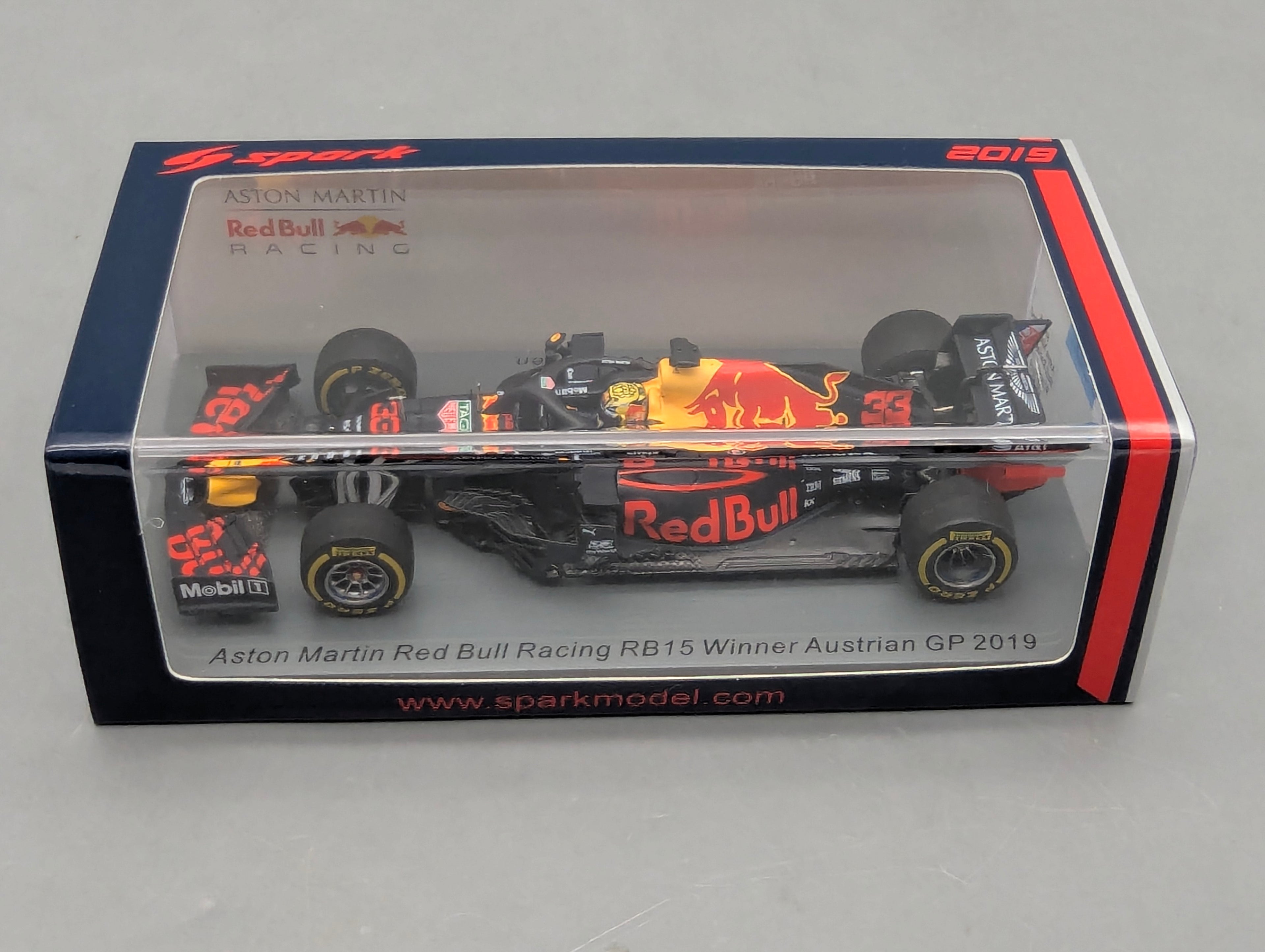 Coches a escala 1:43 Spark S6088 Aston Martin RB 15 GANADOR GP Austria 2019 #33 Verstappen embalaje original
