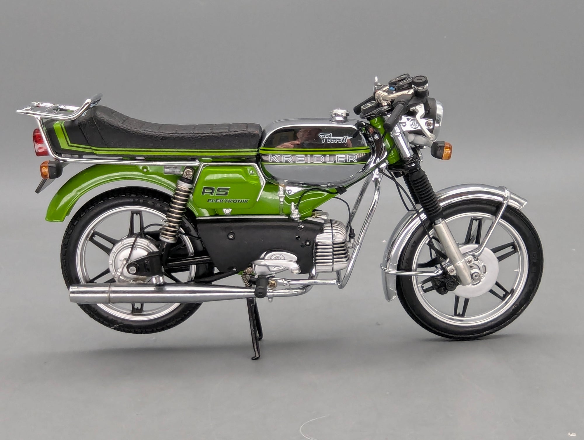 Motorrad Modell 1:10 Schuco Kreidler Florett RS Elektronik Grün mit OVP