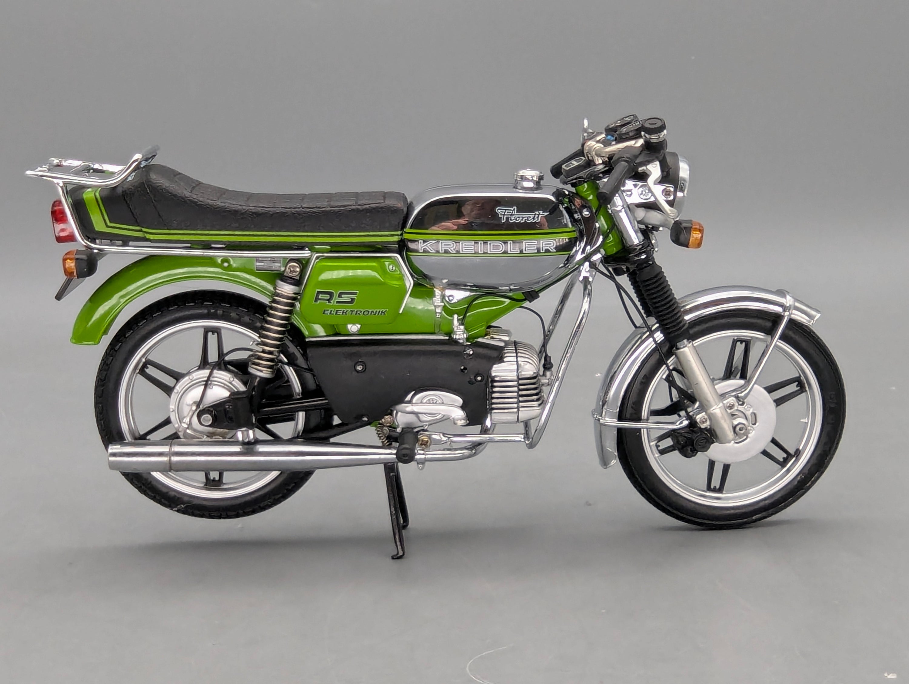 Motorrad Modell 1:10 Schuco Kreidler Florett RS Elektronik Grün mit OVP