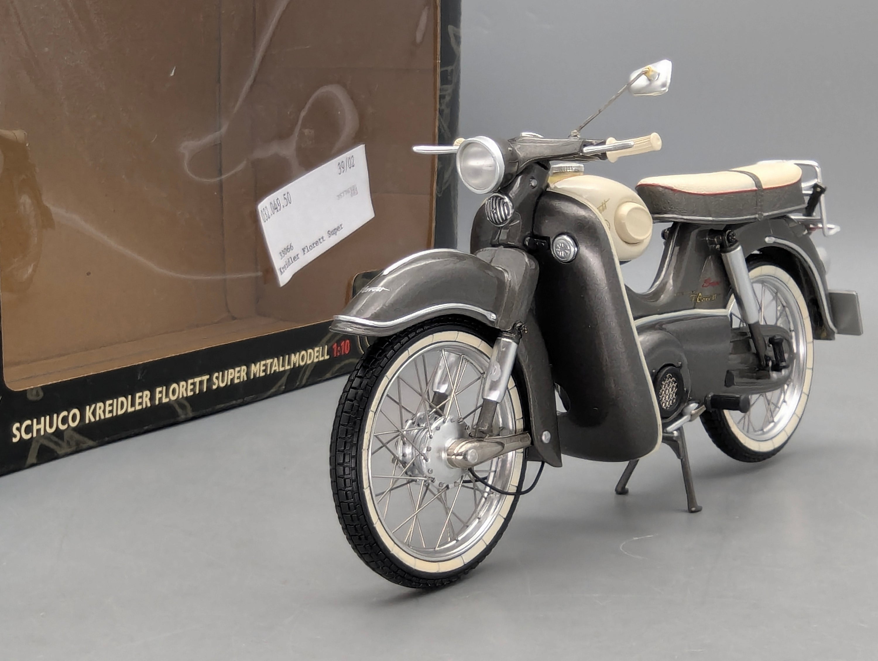 Motorcycle Model 1:10 Schuco Kreidler Florett Super with Original Packaging