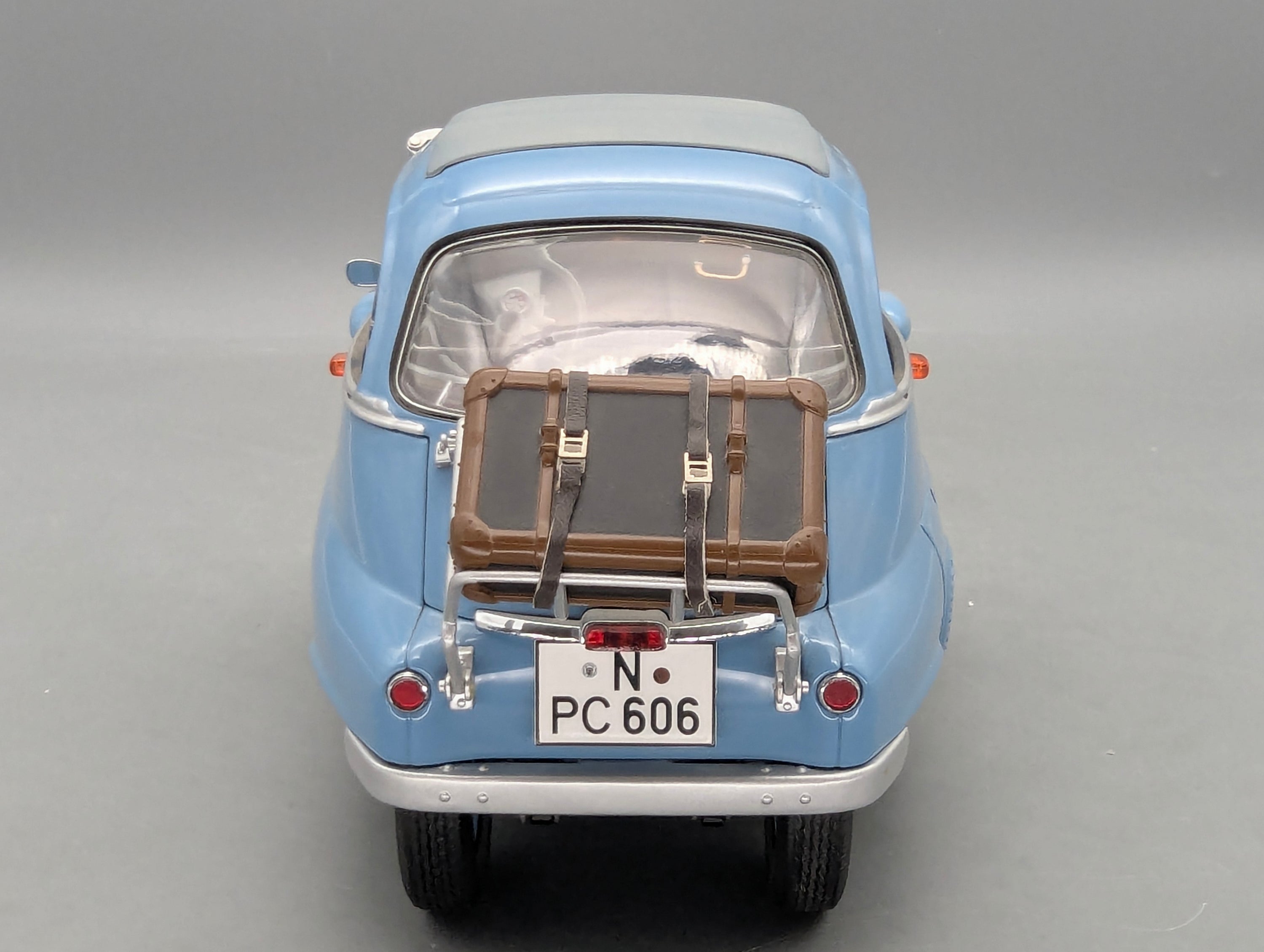Coches a escala 1:12 Premium ClassiXXs BMW Isetta "Export" Azul Claro con embalaje original