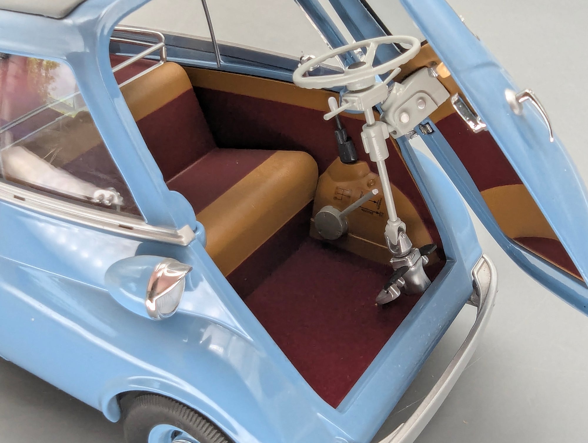 Coches a escala 1:12 Premium ClassiXXs BMW Isetta "Export" Azul Claro con embalaje original