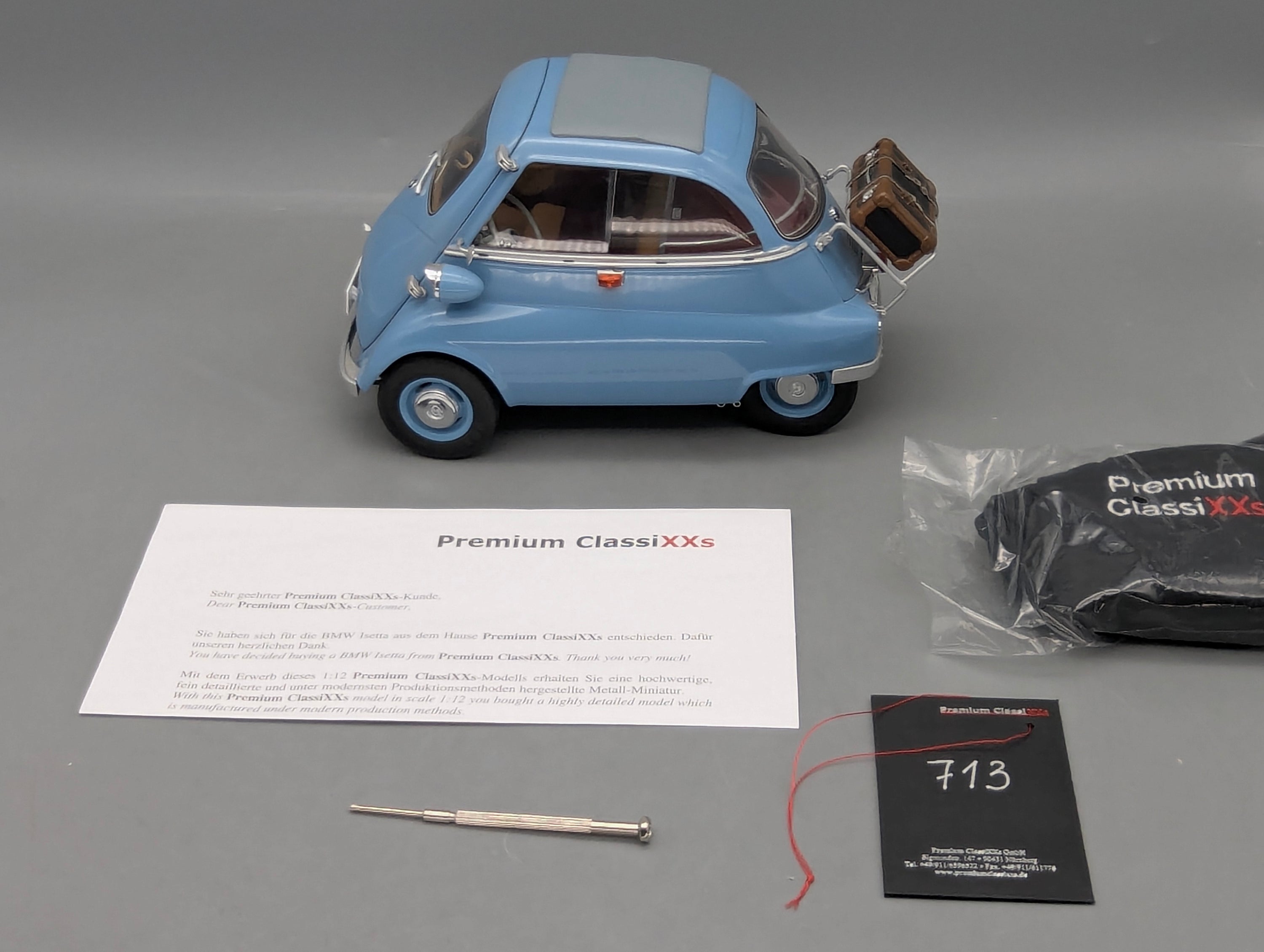 Coches a escala 1:12 Premium ClassiXXs BMW Isetta "Export" Azul Claro con embalaje original