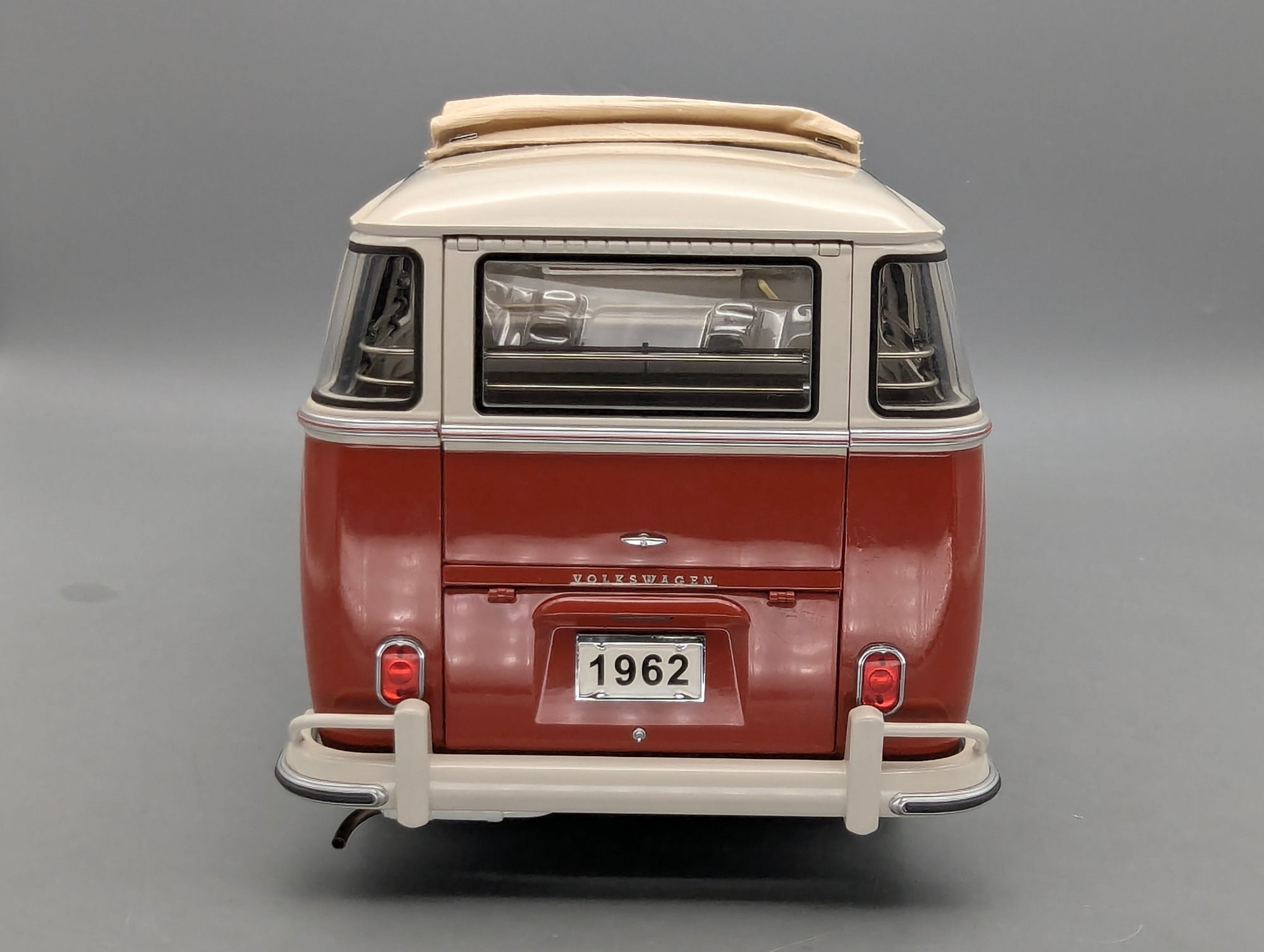 Model Cars 1:12 Sun Star Volkswagen VW Samba Bus T1 Type 2 1962 with Original Packaging