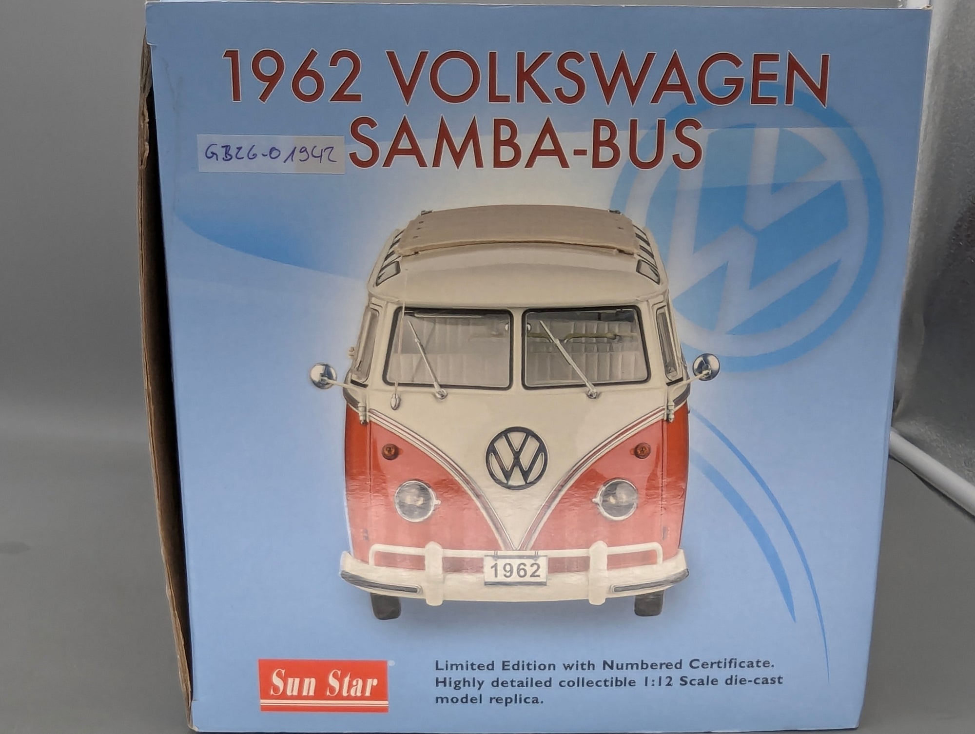 Model Cars 1:12 Sun Star Volkswagen VW Samba Bus T1 Type 2 1962 with Original Packaging