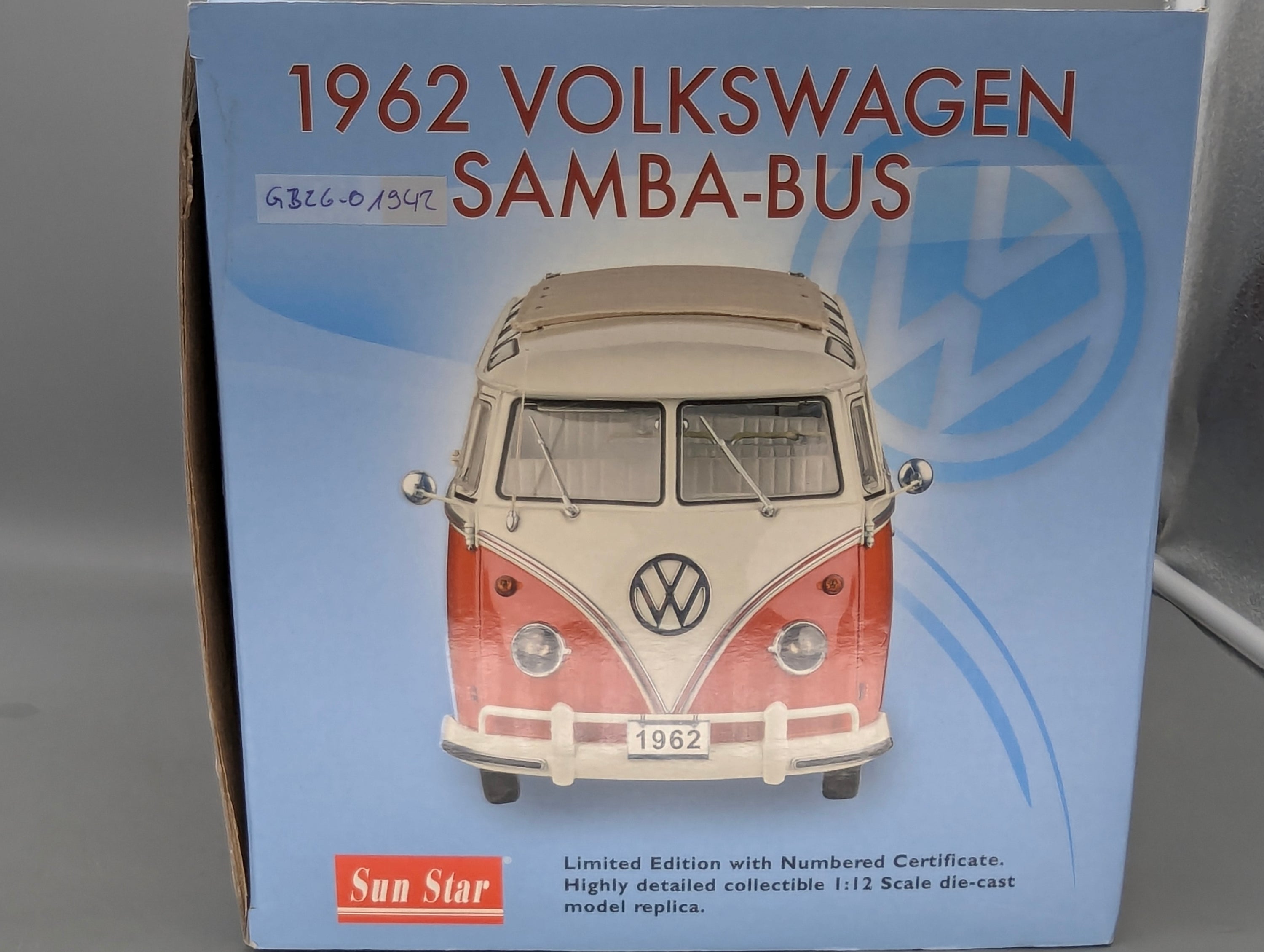 Model Cars 1:12 Sun Star Volkswagen VW Samba Bus T1 Type 2 1962 with Original Packaging