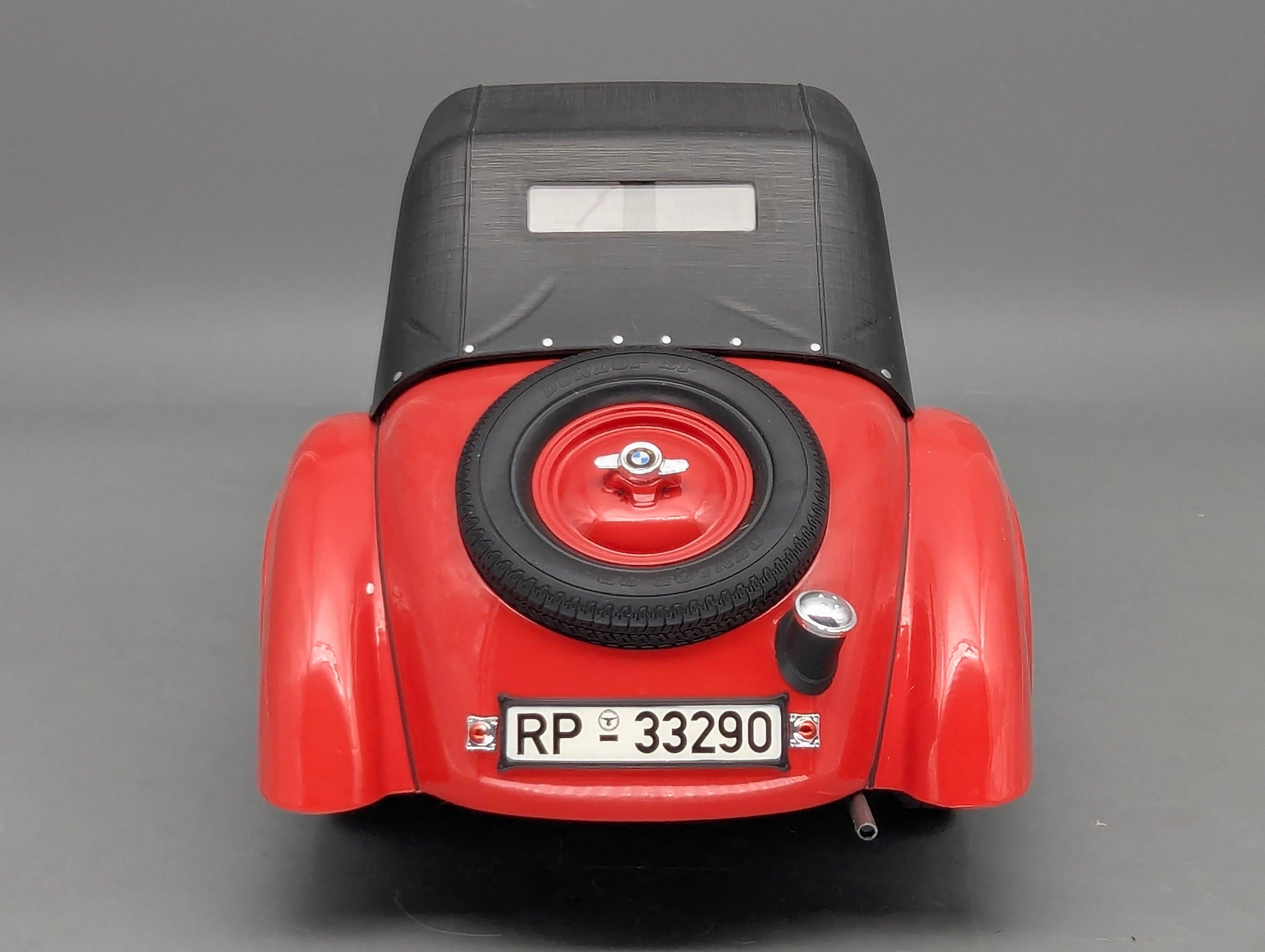 Coches a escala 1:12 Premium ClassiXXs BMW Isetta "Export" Azul Claro con embalaje original