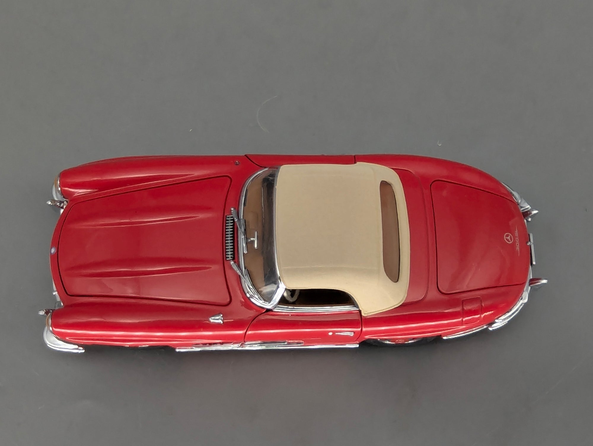 Modellautos 1:24 Franklin Mint Mercedes Benz 300 SL Roadster 1960 Rot mit OVP