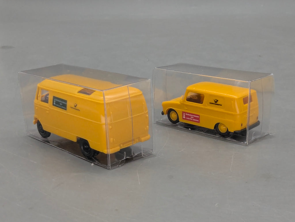 Model Cars 1:12 Premium ClassiXXs BMW Isetta "Export" Light Blue with Original Packaging