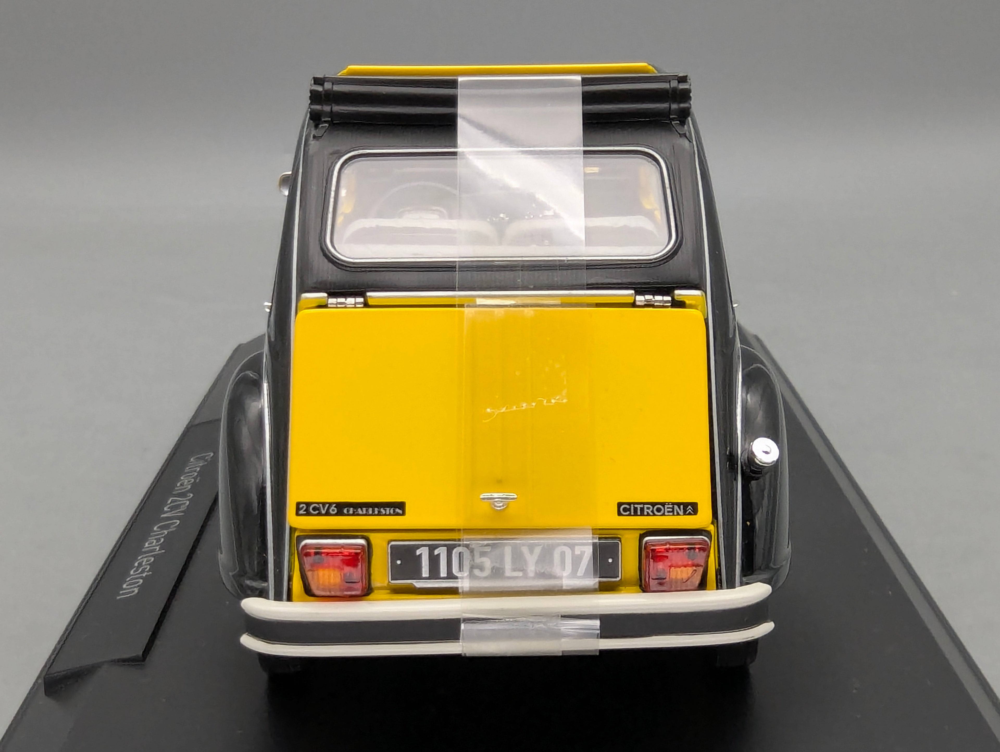 Coches a escala 1:12 Premium ClassiXXs BMW Isetta "Export" Azul Claro con embalaje original