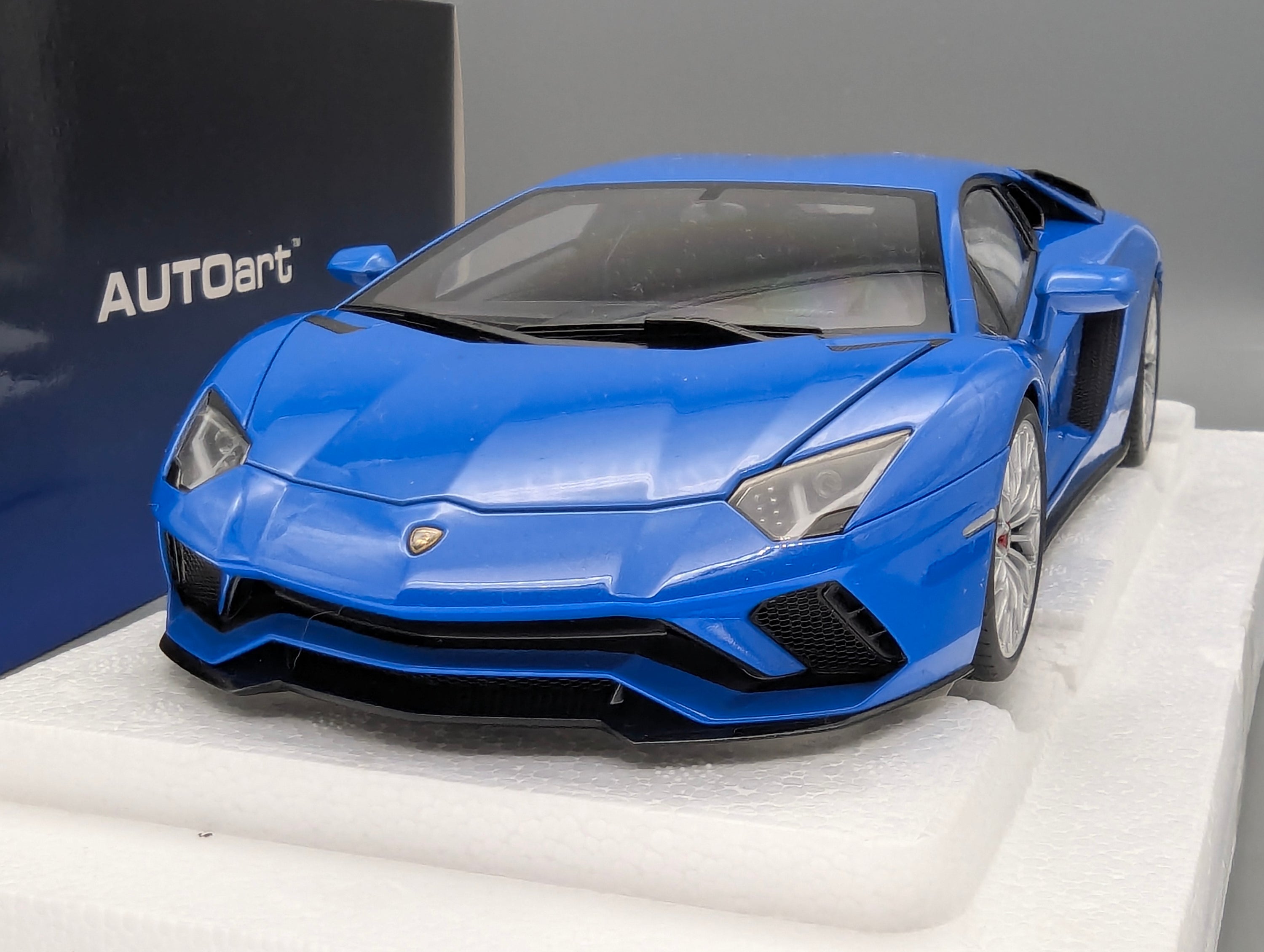 Model Cars 1:43 Spark S9609 Lamborghini Huracan GT3 EVO FIA Vallelunga 2019 #58 OVP
