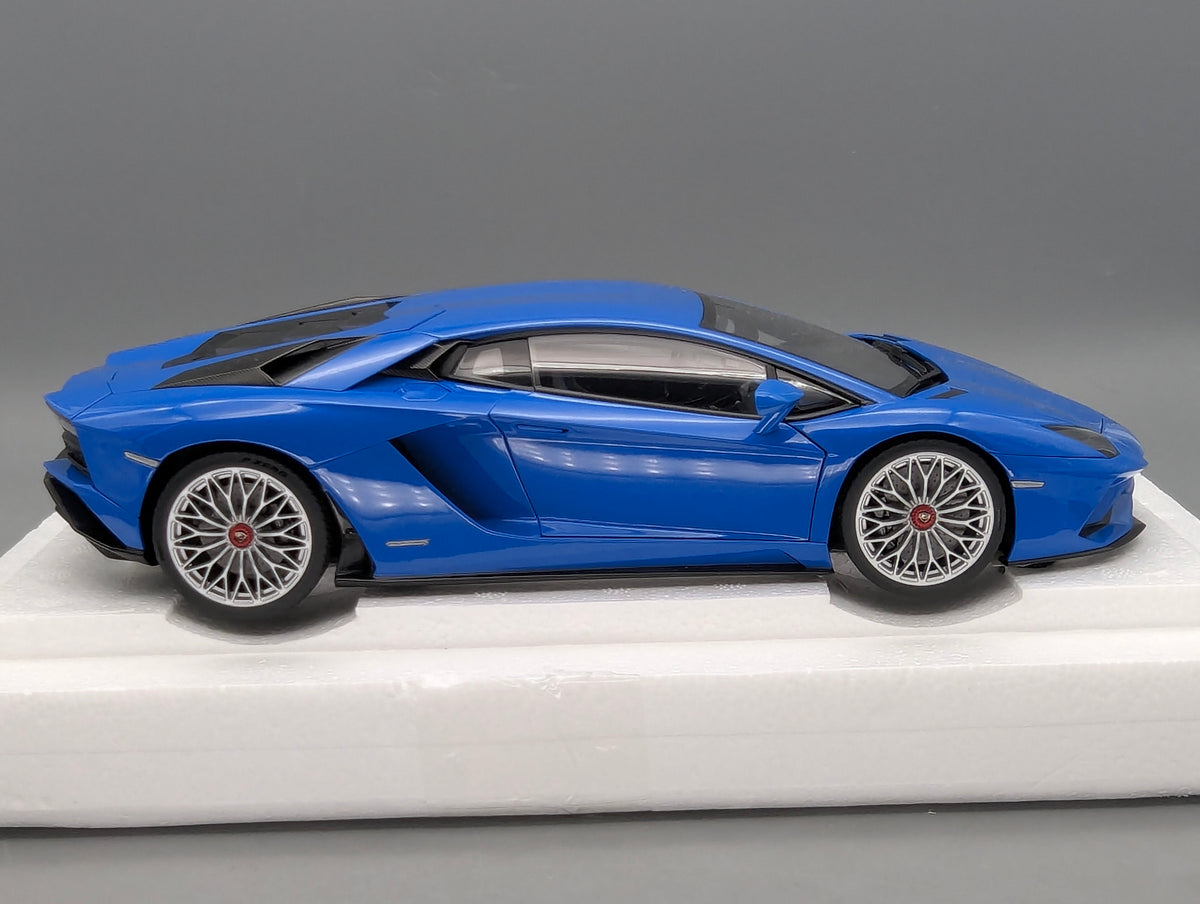 Model Cars 1:43 Spark S9609 Lamborghini Huracan GT3 EVO FIA Vallelunga 2019 #58 OVP