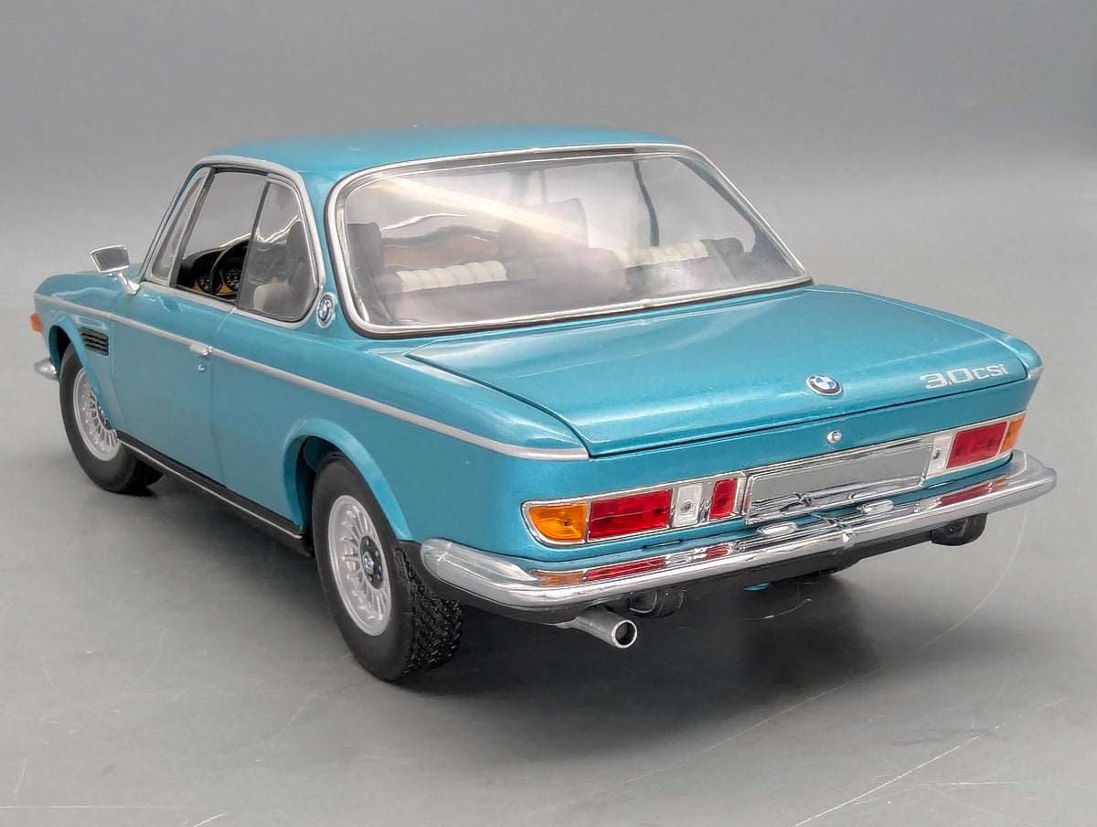 Modellautos 1:18 Minichamps BMW 3.0 CSi Met. Grün 1972 mit OVP