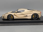 Modellautos 1:18 MR Collection Ferrari LaFerrari Gold mit OVP