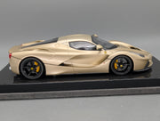 Modellautos 1:18 MR Collection Ferrari LaFerrari Gold mit OVP