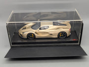 Modellautos 1:18 MR Collection Ferrari LaFerrari Gold mit OVP
