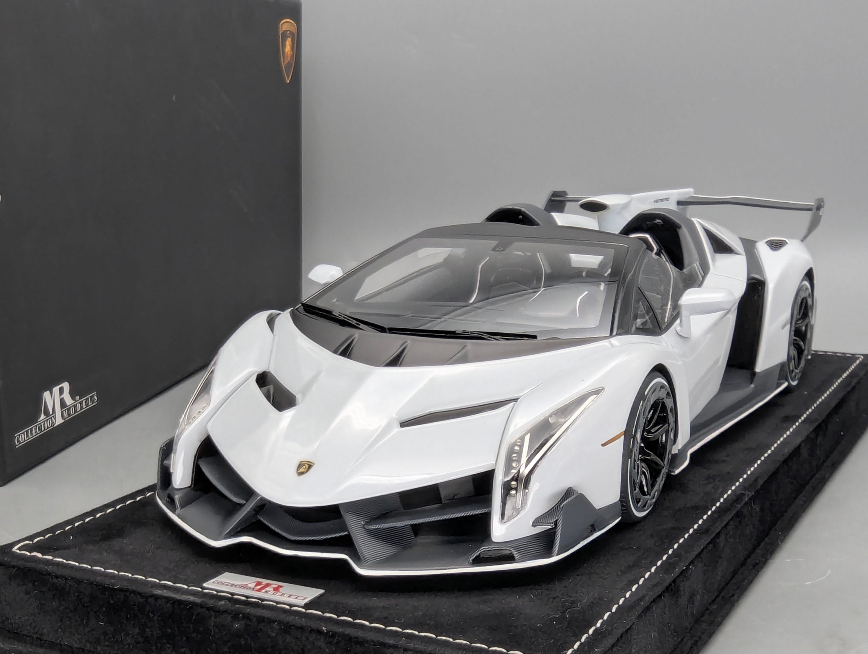 Modellautos 1:18 MR Collection Lamborghini Veneno Roadster Ltd 1/1 mit OVP