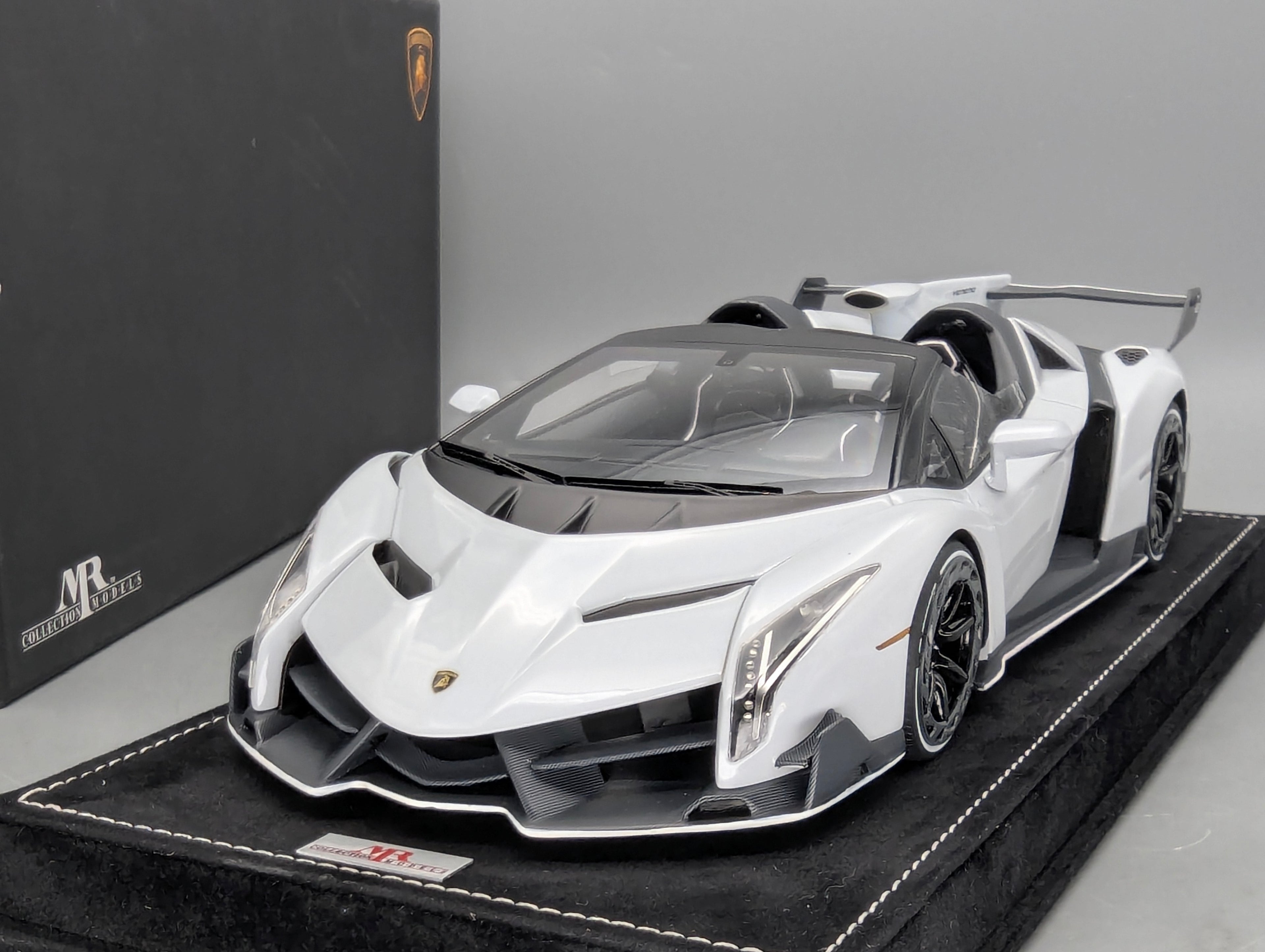 Model Cars 1:43 Spark S9609 Lamborghini Huracan GT3 EVO FIA Vallelunga 2019 #58 OVP