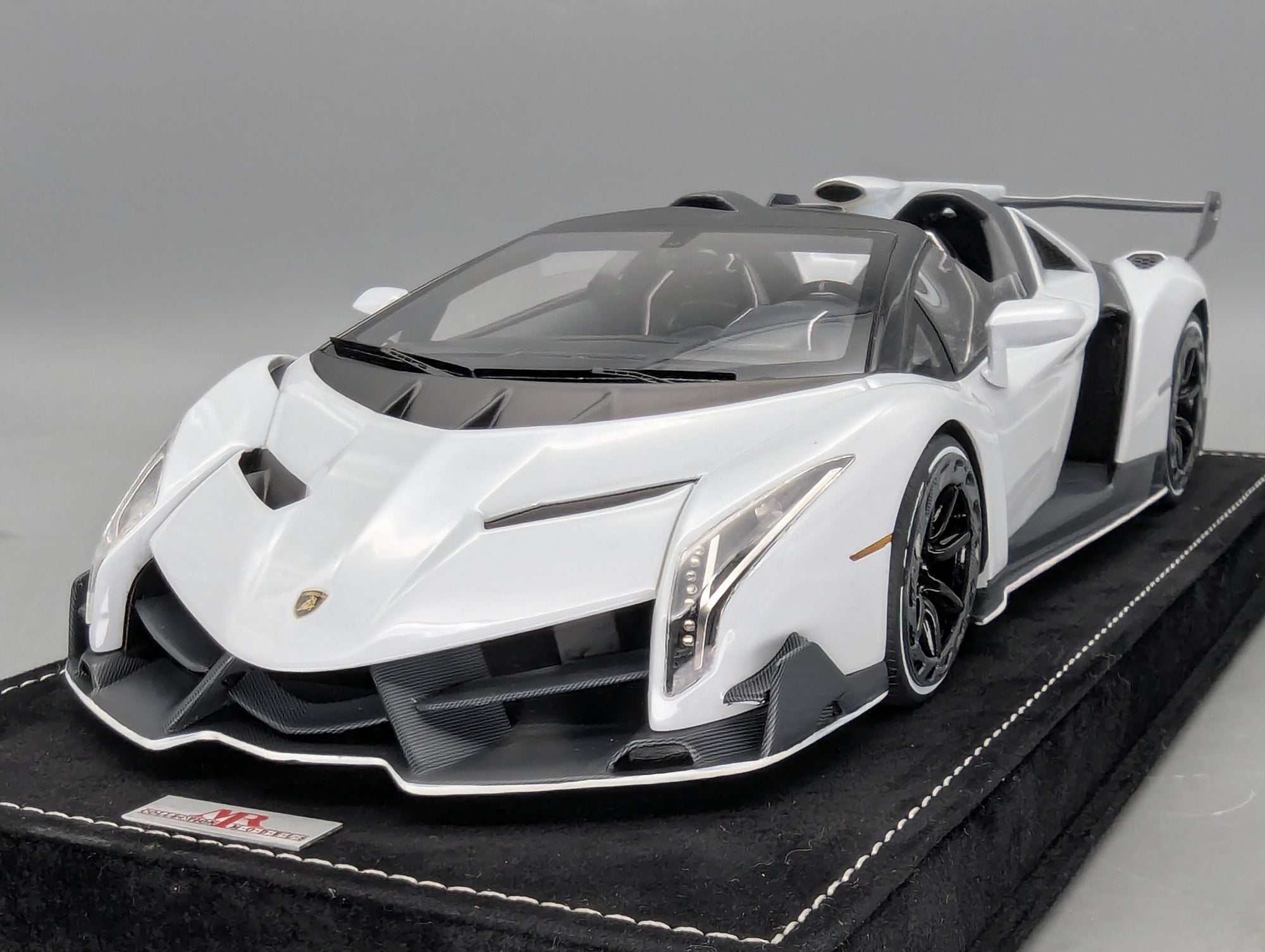 Modellautos 1:18 MR Collection Lamborghini Veneno Roadster Ltd 1/1 mit OVP