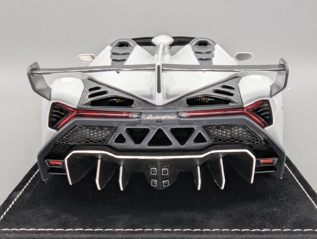 Model Cars 1:43 Spark S9609 Lamborghini Huracan GT3 EVO FIA Vallelunga 2019 #58 OVP