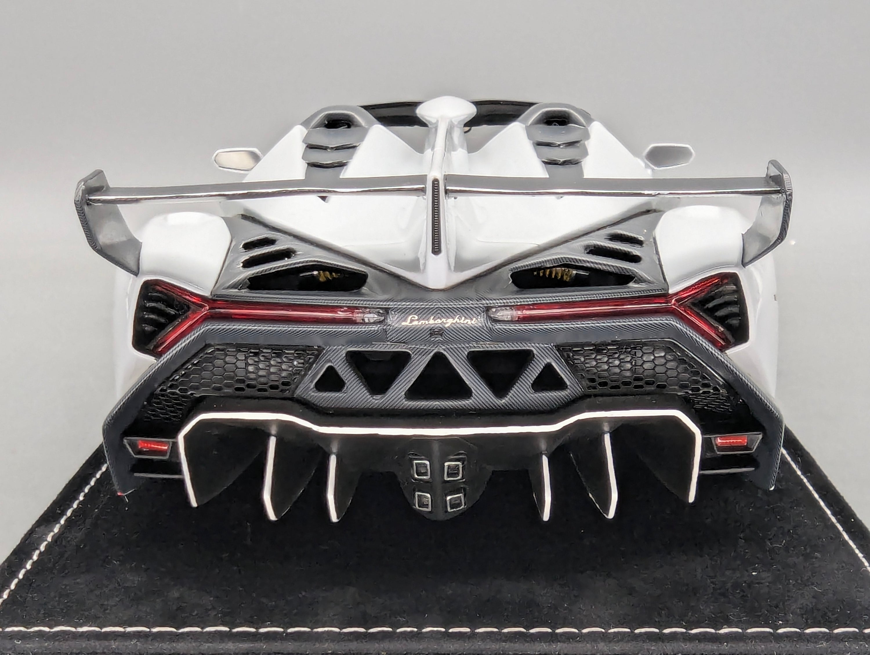 Modellautos 1:18 MR Collection Lamborghini Veneno Roadster Ltd 1/1 mit OVP