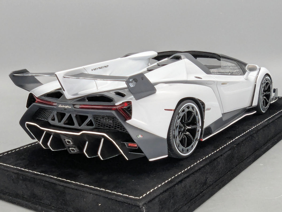 Modellautos 1:18 MR Collection Lamborghini Veneno Roadster Ltd 1/1 mit OVP