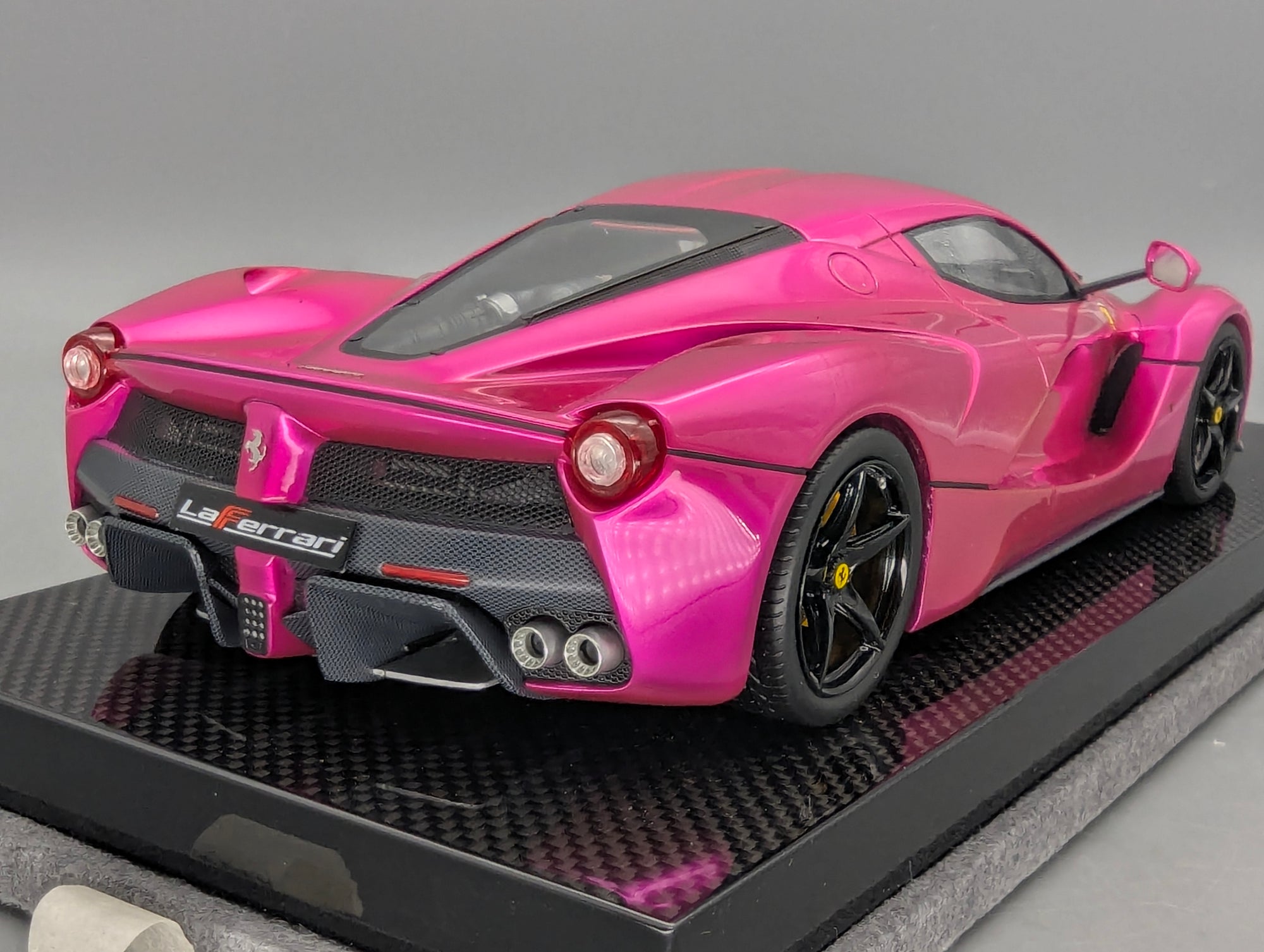 Modellautos 1:18 MR Collection Ferrari LaFerrari Pink Flash Ltd 25/26 OVP