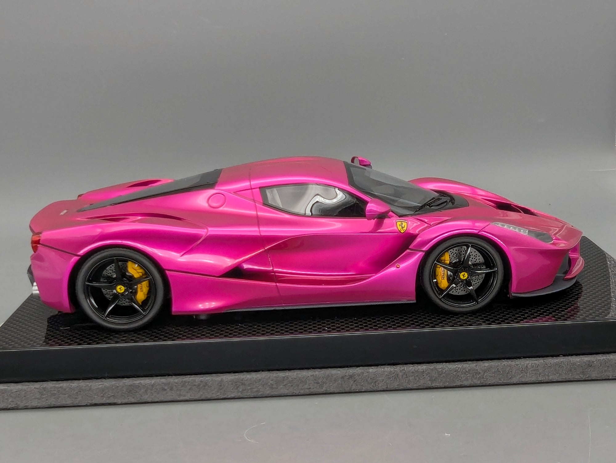 Modellautos 1:18 MR Collection Ferrari LaFerrari Pink Flash Ltd 25/26 OVP