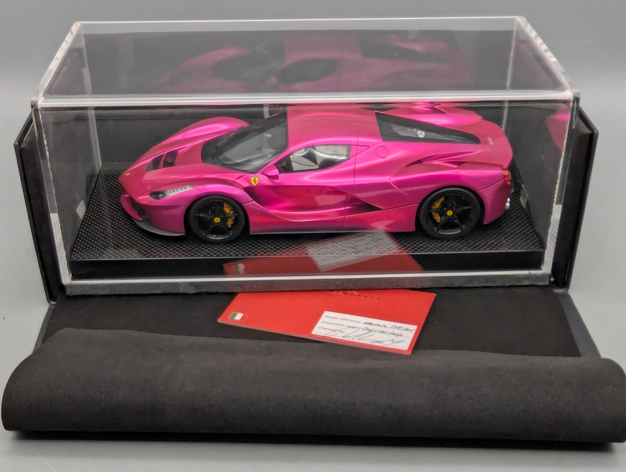 Modellautos 1:18 MR Collection Ferrari LaFerrari Pink Flash Ltd 25/26 OVP