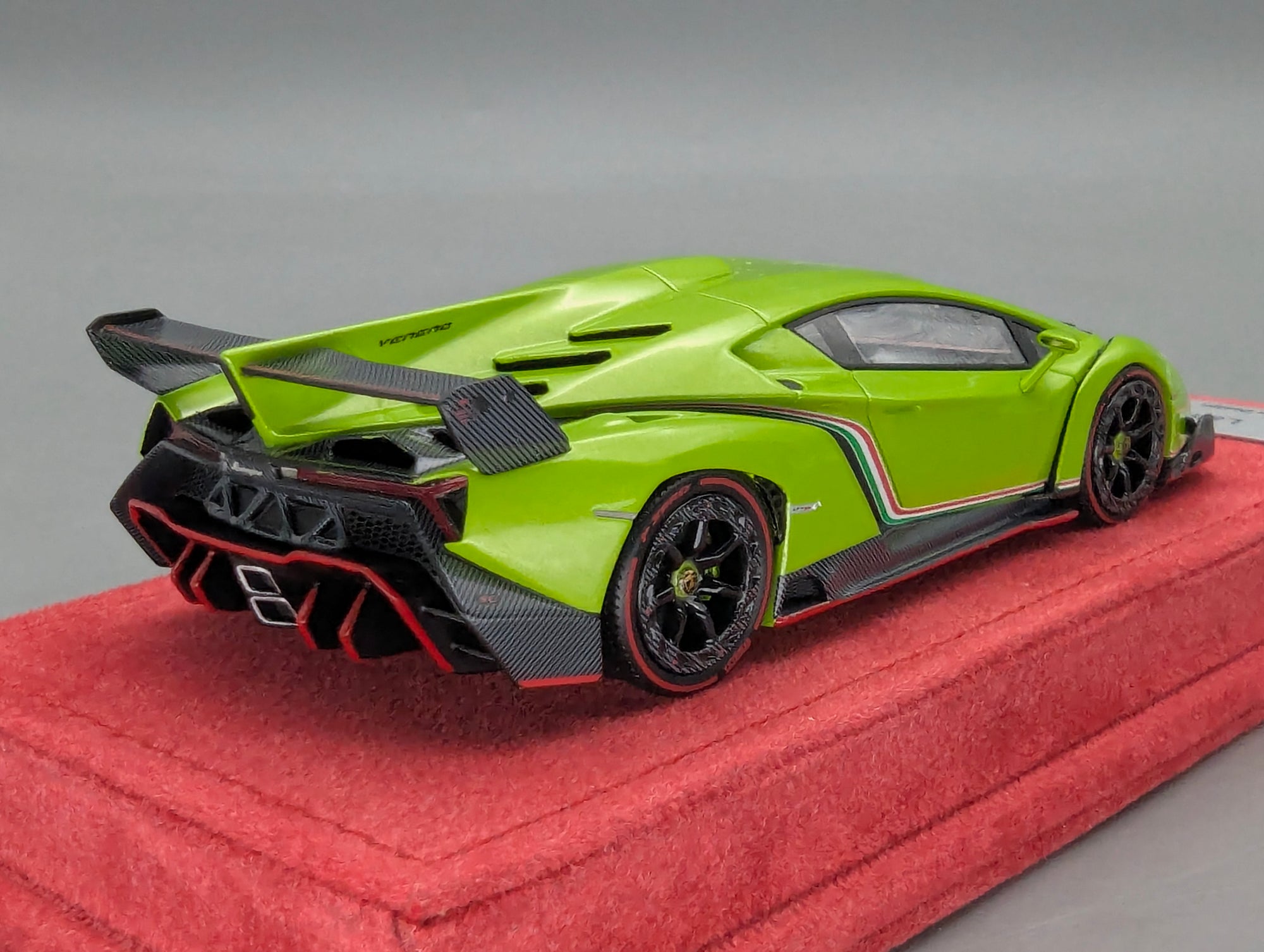 Model Cars 1:43 Spark S9609 Lamborghini Huracan GT3 EVO FIA Vallelunga 2019 #58 OVP
