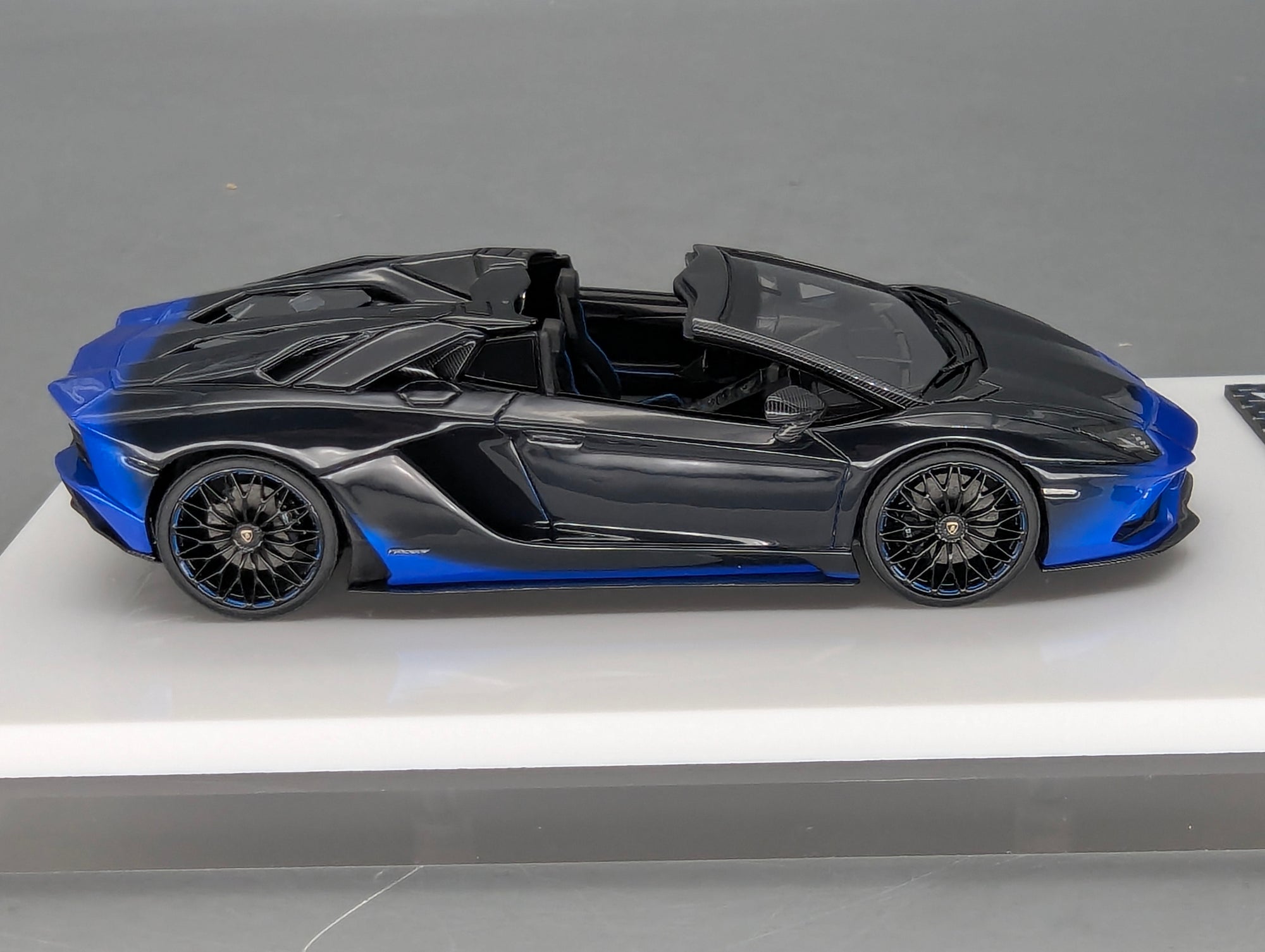 Coches a escala 1:43 Spark S9609 Lamborghini Huracan GT3 EVO FIA Vallelunga 2019 #58 precintado
